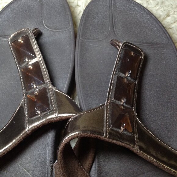 FitFlops Brown Rhinestones, W11, Chic, Vacation Mode, Comfort and Style, Classic - Picture 2 of 6
